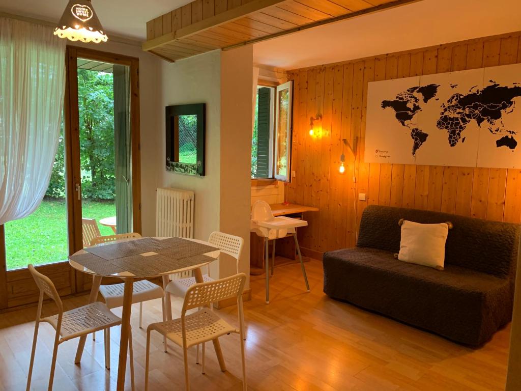 Appartement Chamonix Studio Jardin 198 Route Des Pecles, 74400 Chamonix-Mont-Blanc