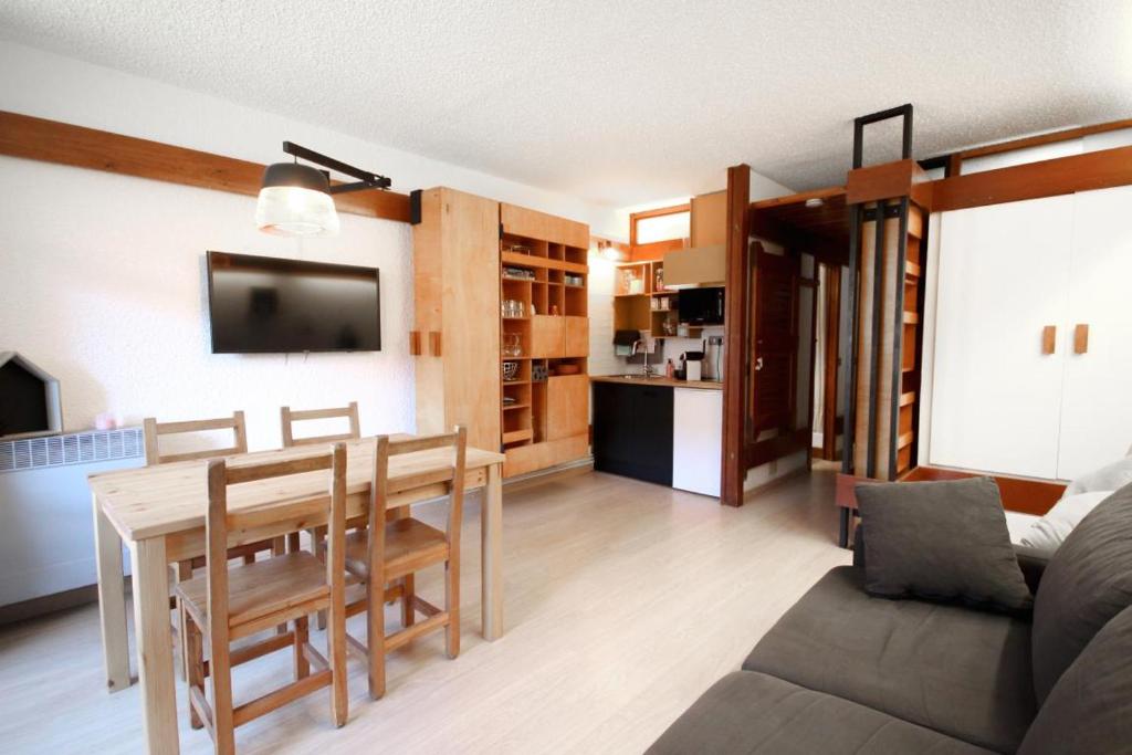 Appartement CHANTEMERLE Saint-Chaffrey-Joli Studio 4 couchages proche pistes Rue de l'Eyrette, 05330 Saint-Chaffrey