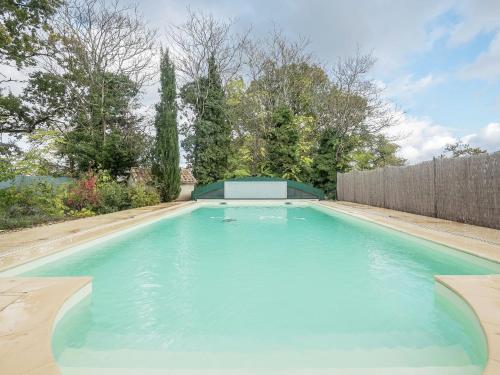 Maison de vacances Characteristic holiday home in Bouniagues with pool  Monbazillac