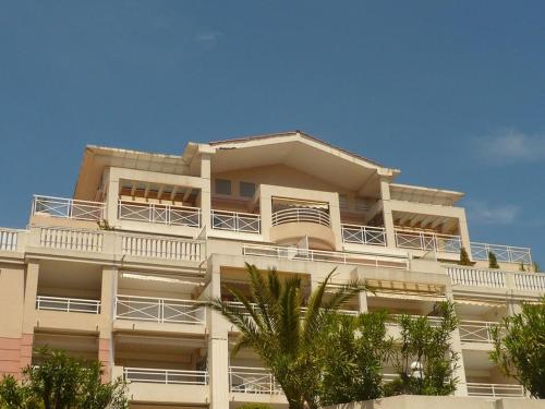 Appartement Charmant 2P Vue Mer face au Port de Golfe Juan Port Azur 1 145 Chemin du Gaz Golfe-Juan