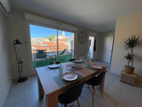 Appartement Charmant Appart 2ch/4pers Village Estaque plage 2eme étage 24 Boulevard Baudin Marseille