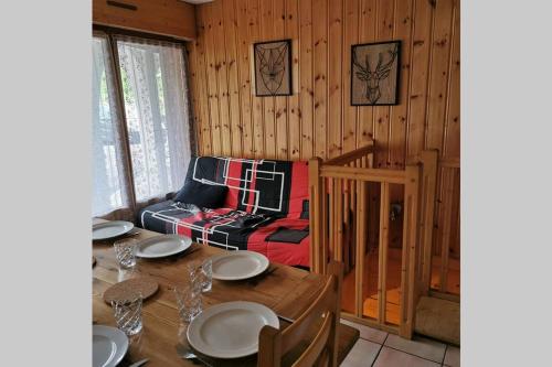 Charmant appartement 6-8 personnes au cœur du village à proximité lac et pistes de ski Morillon france