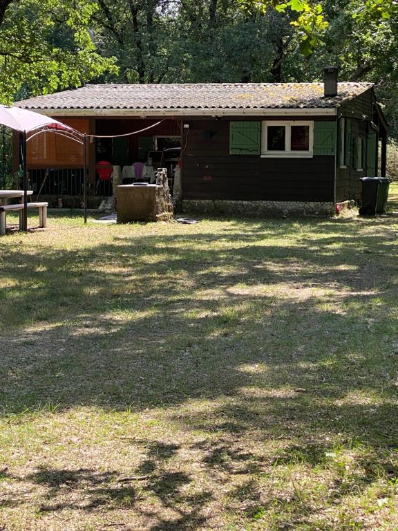 Tente de luxe Charmant bungalow entre océan, estuaire et vignes 800 Chemin du Fournadeau, 33590 Saint-Vivien-de-Médoc