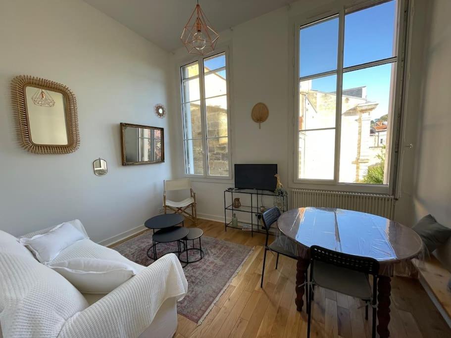 Appartement Charmant et calme, T2 au cœur de Bordeaux 21 Rue Saint-Fort, 33000 Bordeaux