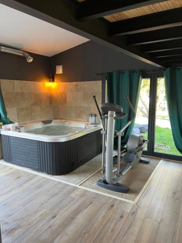 Charmant logement avec jacuzzi et sauna Salon-de-Provence france