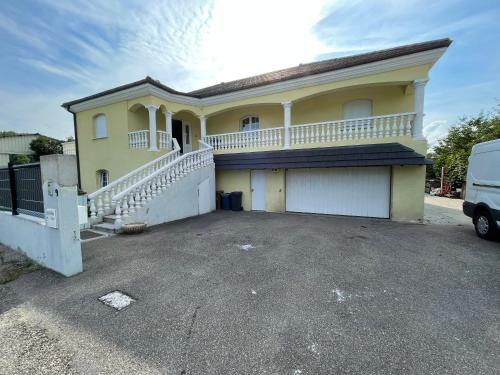 Maison de vacances Charmant logement avec piscine et jacuzzi 9 Rue de la Blind Riedwihr