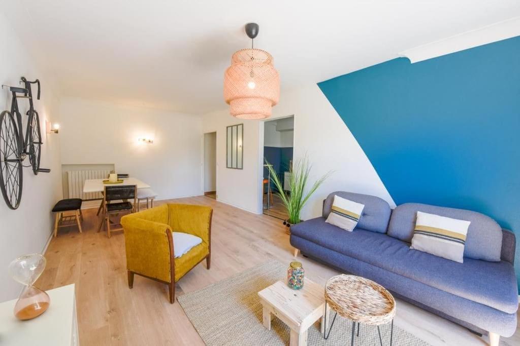 Appartement charmant logement plein pied au cœur du village 23 Avenue Jean Monnet, 47240 Castelculier