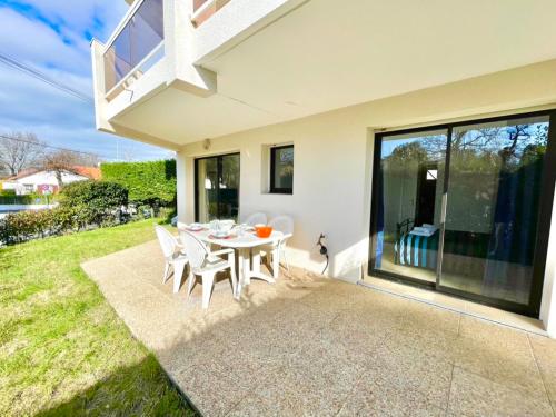 Appartement Charmant Rez de Jardin - 900m plage de Pontaillac 4 21 Avenue des Platanes Royan