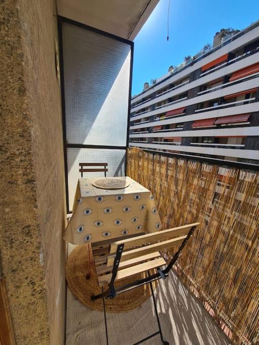 Appartement Charmant studio avec balcon Marseille centre 34 Rue Jeanne Jugan, 13004 Marseille
