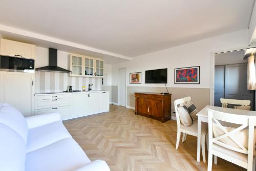 Appartement Charmant studio avec terrasse centre Cannes 27 Boulevard de la Ferrage Cannes