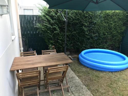 Appartement Charmant studio et son jardin 31 Rue du Clos des Vignes Lagny-sur-Marne