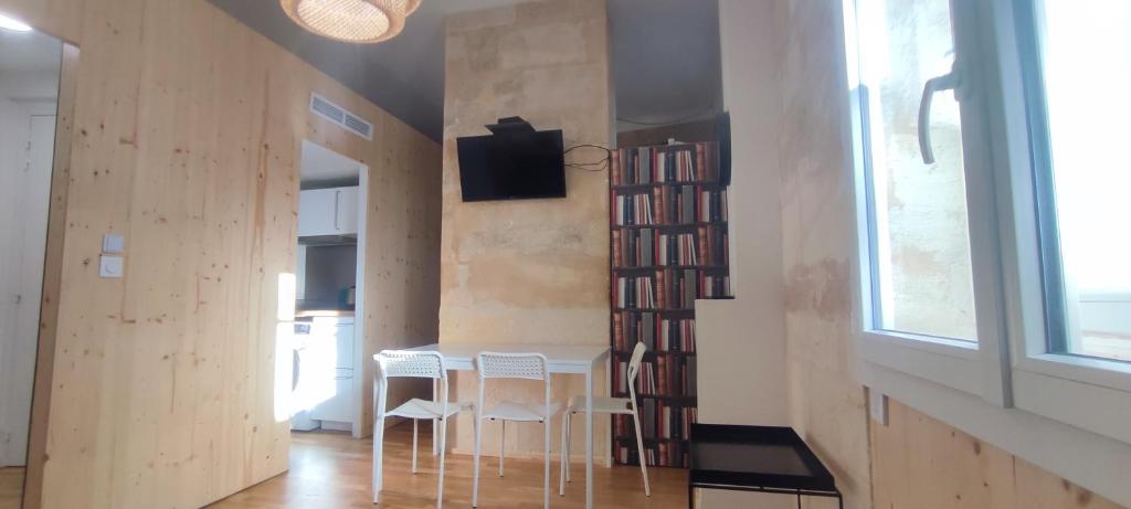 Appartement Charmant studio renove et climatise RDC 1 Place André Meunier dit Mureine, 33800 Bordeaux