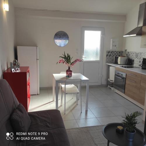 Charmant studios proche hyeres La Crau france