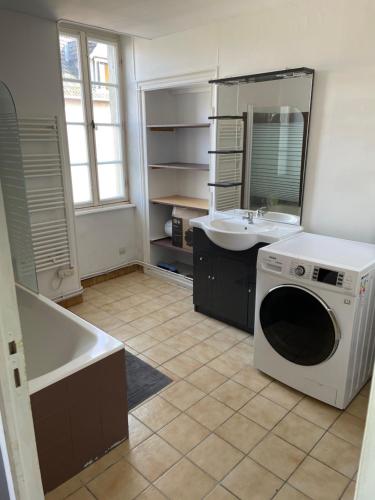 Appartement Charmant T2 au 1er dans résidence avec parc arboré 1 Rue de Beaudrillon Saint-Pierre-le-Moûtier