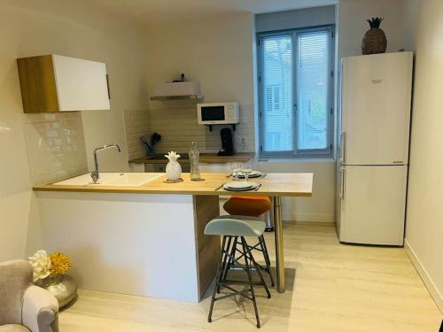 Appartement Charmant T2 climatisé avec terrasse proche centre T2 49 Avenue Léon Blum Brive-la-Gaillarde