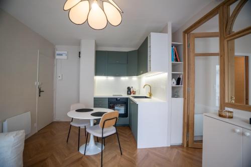 Appartement Charmant T2 Vue Odet - Rénové par un Architecte 1 Rue Amiral Ronarc'h Quimper