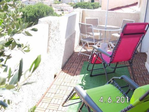 B&B / Chambre d'hôtes Charmant une chambre avec vue mer 4 bis lotissement Rinaldi La Ciotat