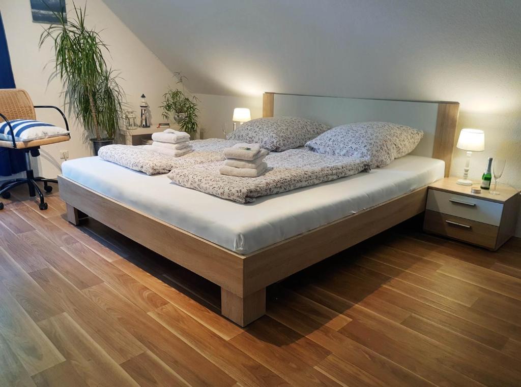 Appartement Charmante Ferienwohnung 3 Zimmer Kueche Bad zentrale Lage Unter den Linden 14, 27628 Hagen im Bremischen
