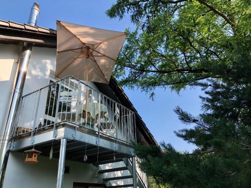 Appartement Charmante Ferienwohnung mit Balkon im 5-Seen-Land Mittelfeld, 7 DG Hechendorf am Pilsensee