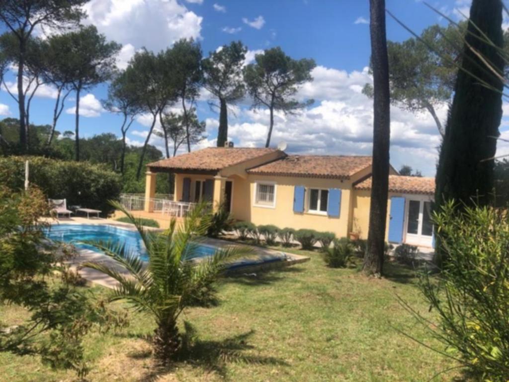 Villa Charmante Villa avec piscine et terrain de pétanque 415 Chemin de la Ponche, 83340 Le Thoronet