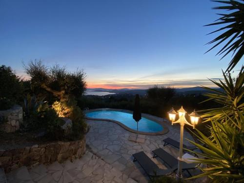 Charmante Villa mit Pool und Panorama-Meerblick in den Golf von Saint-Tropez - Villa Montmajour Saint-Peïre-sur-Mer france