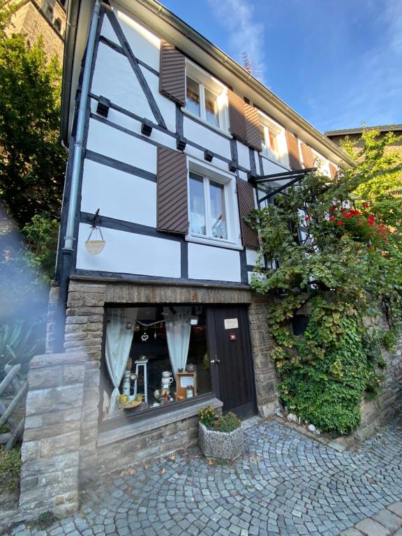 Appartement Charmantes Ferienhaus „Am Stift“ in zentraler Lage 4 Alte Stiftsstraße, 58313 Herdecke