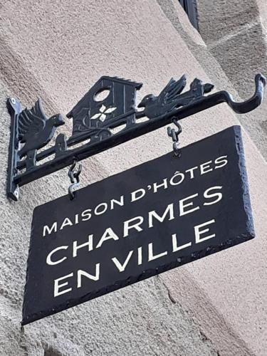 B&B / Chambre d'hôtes CHARMES EN VILLE Le Charme Authentique 19 RUE DES REMOULEURS Montluçon