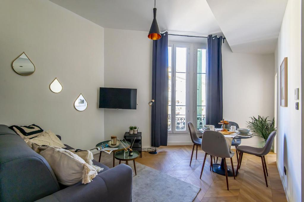 Appartement Charming 2 rooms refurbished super center 7 Avenue du Marechal Foch, 06000 Nice