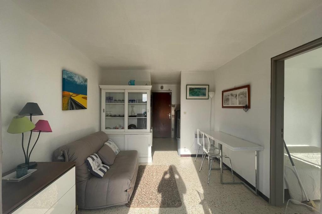 Appartement Charming 35 M2 On The Seaside With Balcony 1100 Avenue du bois Couchant, 34280 La Grande Motte