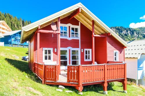 Charming 4-bedroom ski chalet with terrace Flaine france