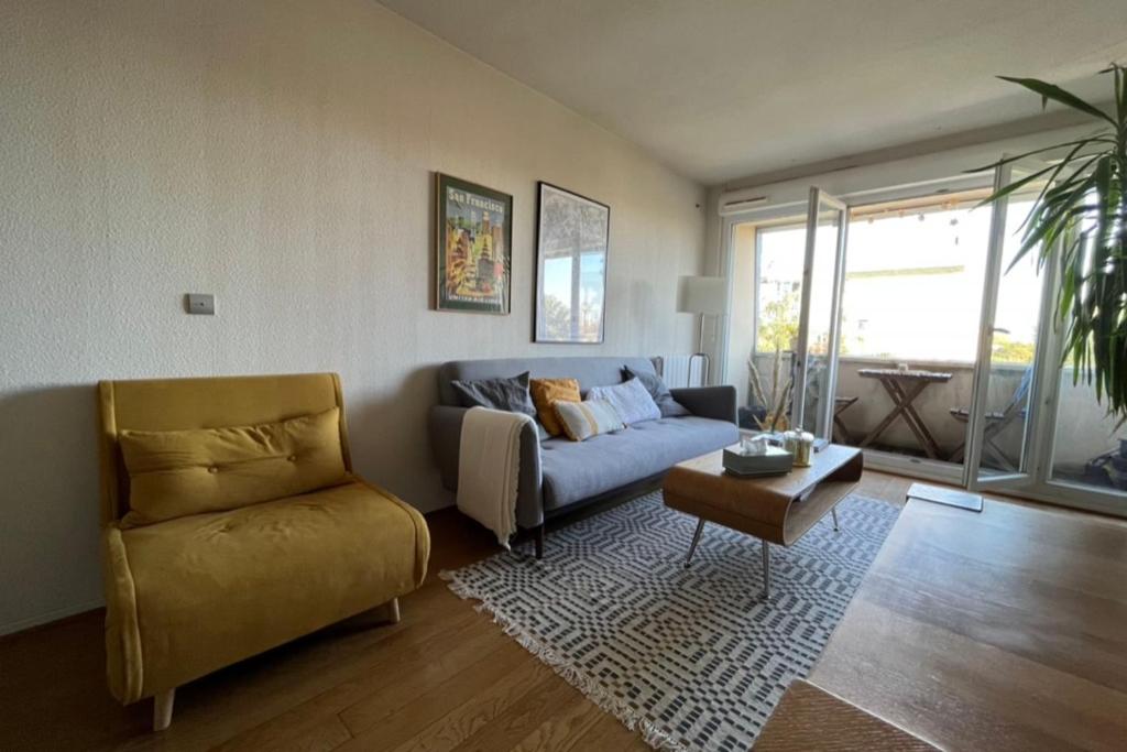 Appartement Charming 60m with balcony in Bordeaux 16 Rue de Lisbonne, 33000 Bordeaux