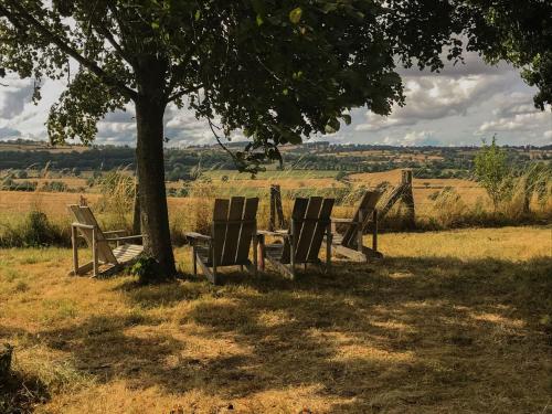 Charming and characterful home in the Auvergne with a view over the valley Lapeyrouse france