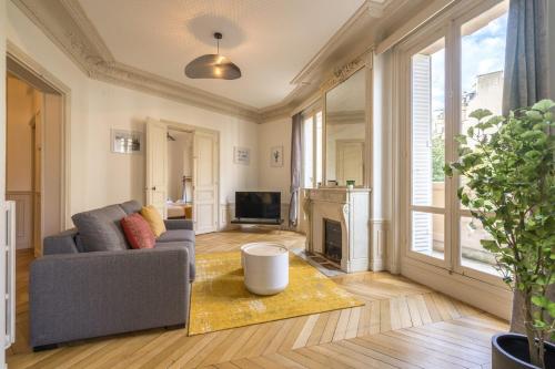 Appartement Charming apartment 12P- AuteuilLa Muette 113 avenue Mozart Paris