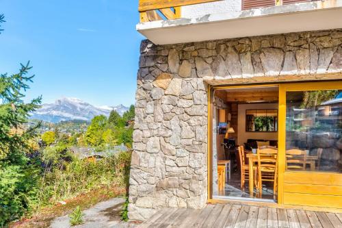 Charming apartment in a chalet with big terrasse and beautiful view Megève france