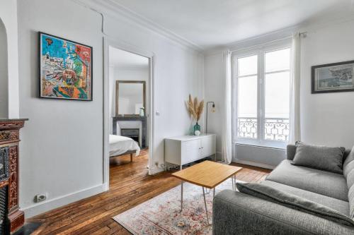 Charming apartment in the heart of the 5th Paris france