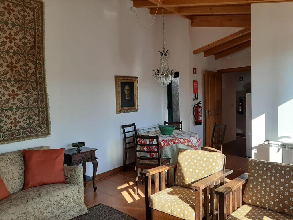 Appartement Charming apt in historic building in Serra da Estrela national park 1 Rua Professor Aníbal Alves Perfeito, 6290-651 Vinhó