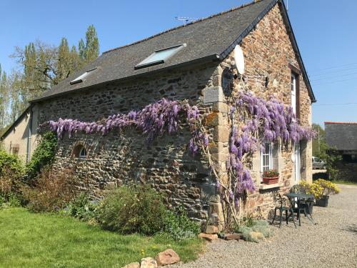 Charming Gite in Brittany Plénée-Jugon france