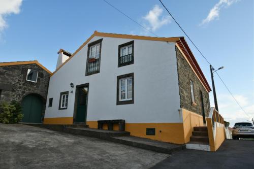 Charming green country house Laseira portugal