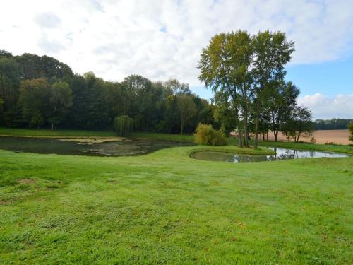 Maison de vacances Charming half-timbered house on quiet waterside between Abbeville and Amiens  Fransu