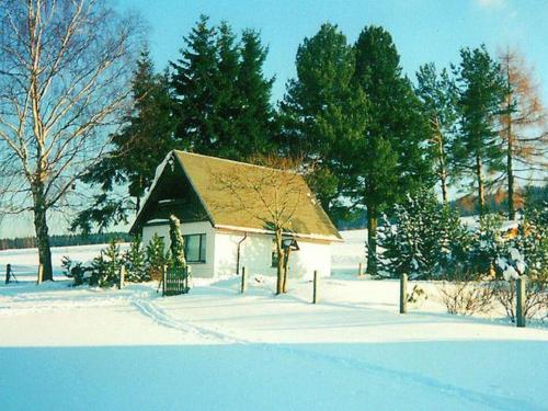 Maison de vacances Charming Holiday Home in Altenfeld with Private Pool  Altenfeld