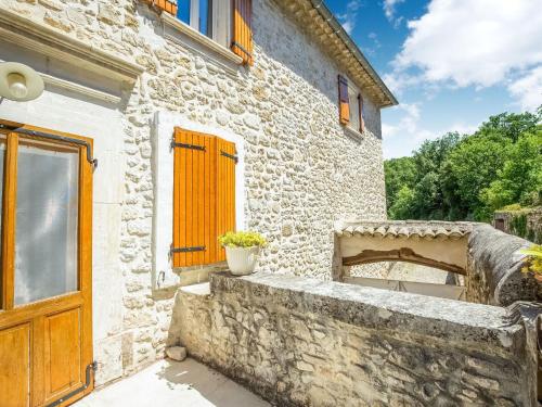 Maison de vacances Charming Holiday Home In Montclus with Terrace  Montclus