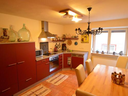 Maison de vacances Charming Holiday Home in Neumagen Dhron near Moezel  Neumagen-Dhron