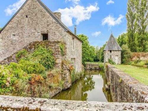 Charming holiday home in Portbail sur Mer with a terrace Portbail france