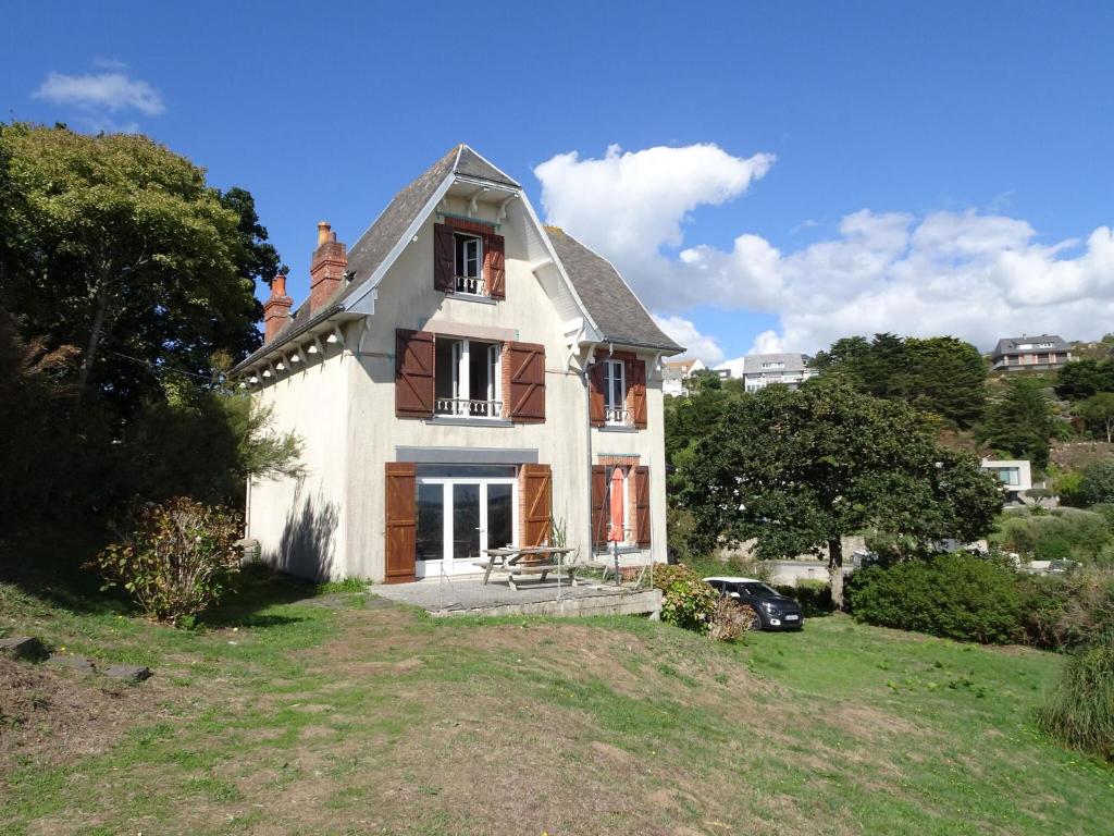 Maison de vacances Charming old villa with splendid sea view, Barneville-Carteret , 50270 Barneville-Carteret