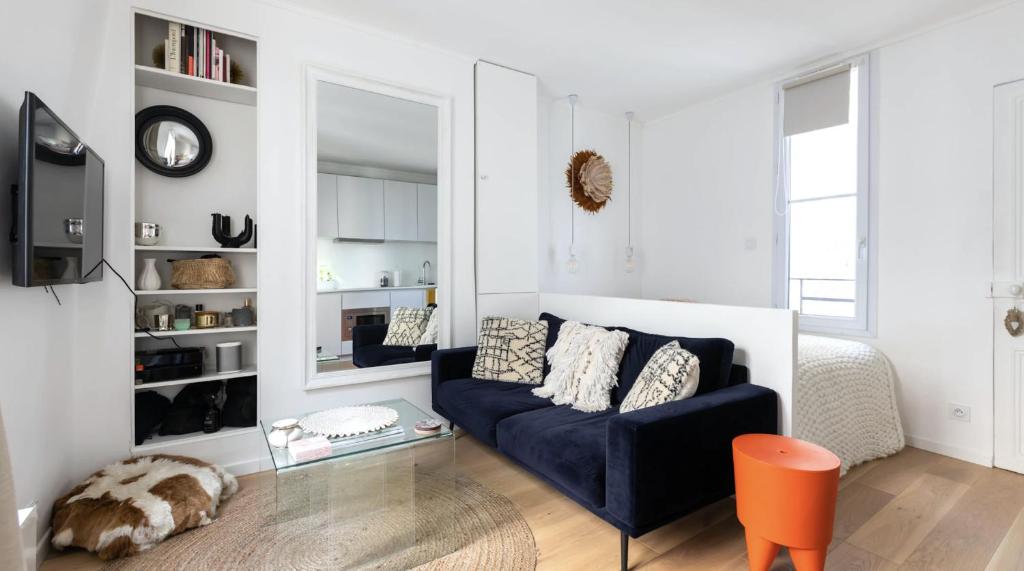 Appartement Charming Parisian Apartment next to the Eiffel Tower 26 Rue des Belles Feuilles, 75116 Paris