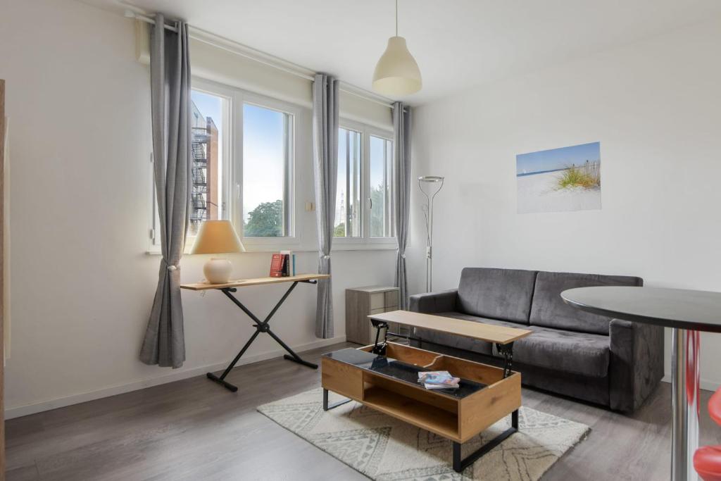 Appartement Charming studio 15 min from Lille in Marcq-en-Baroeul - Welkeys 85 Avenue Guynemer, 59700 Marcq-en-Barœul