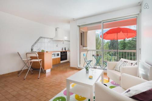 Charming studio close to the train station - Air Rental Montpellier france