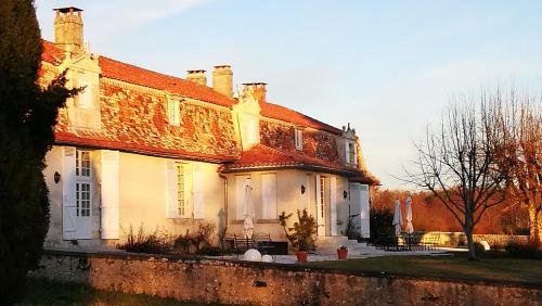 B&B / Chambre d'hôtes Chartreuse Le Logis La Montagne lieu dit la montagne Allemans