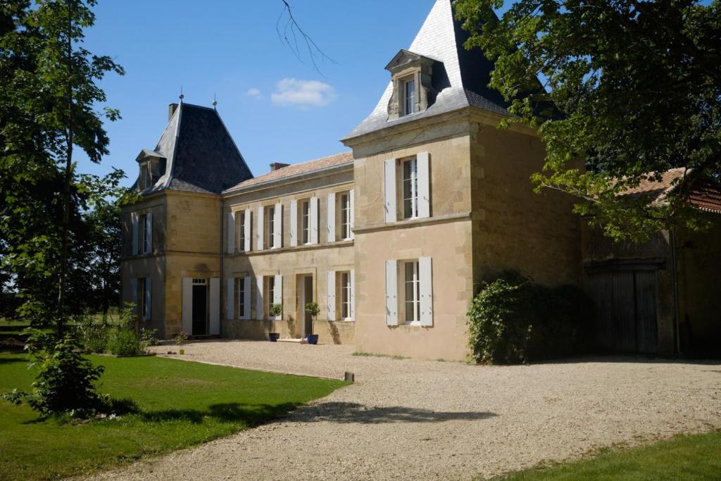 Villa Château Biset - luxury housing WiFi & office 199 Route de Monbazillac, 33220 Saint-Philippe-du-Seignal