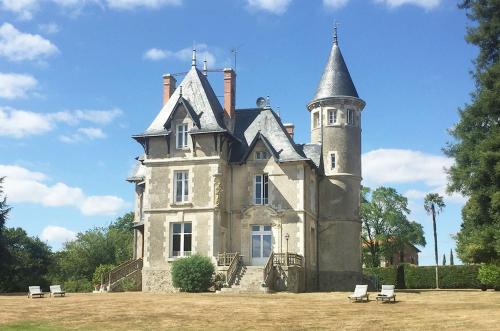 Chateau Breduriere Moutiers-sur-le-Lay france